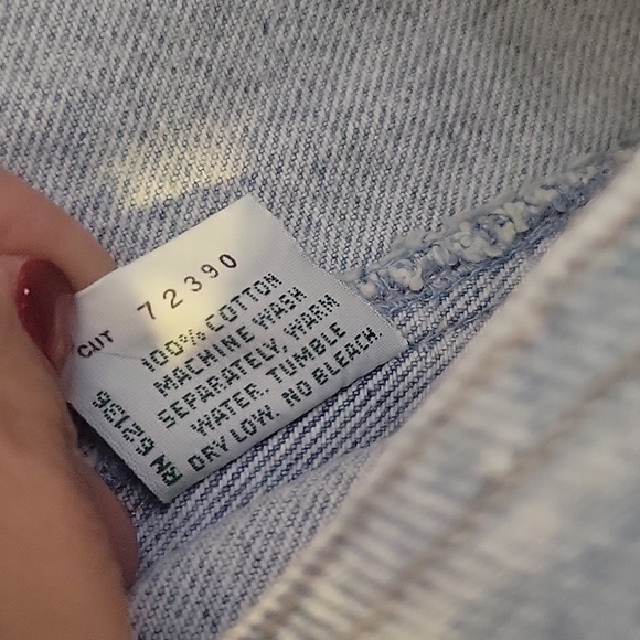 Vintage 90s Guess overall shorts - Picture 11 of 13